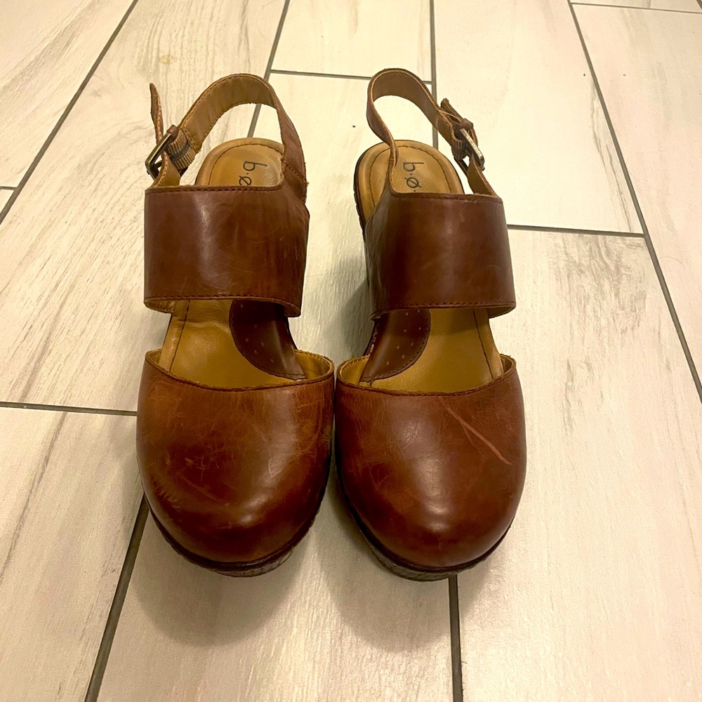 Brown leather heeled sandals